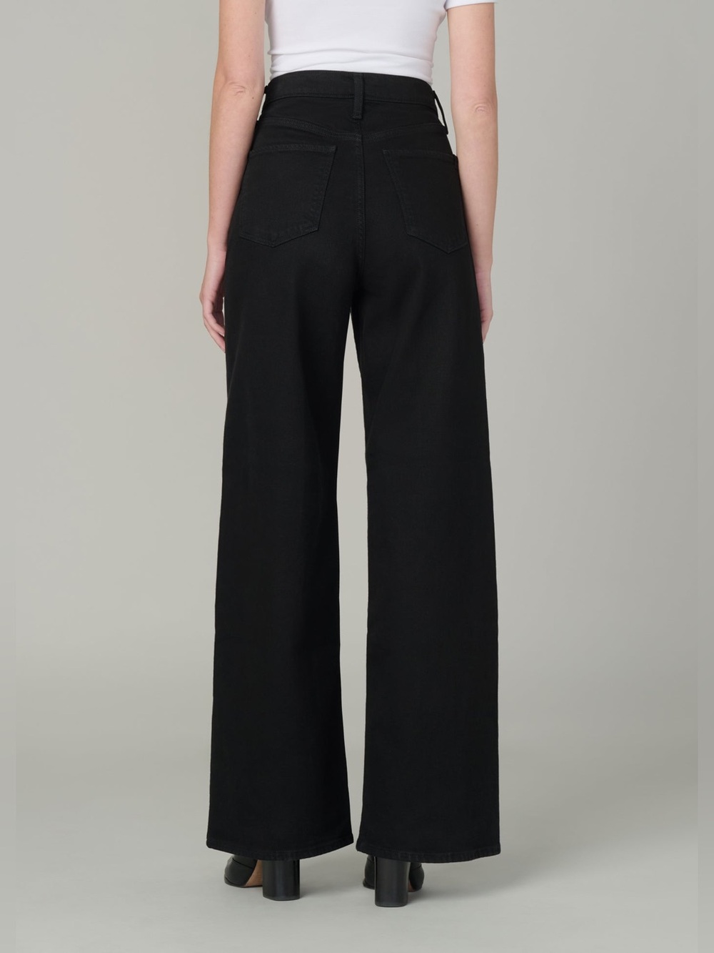 NWT Joe’s Jeans The Mia Petite High Rise Wide Leg Jeans in Black, Size 26 - Picture 4 of 13